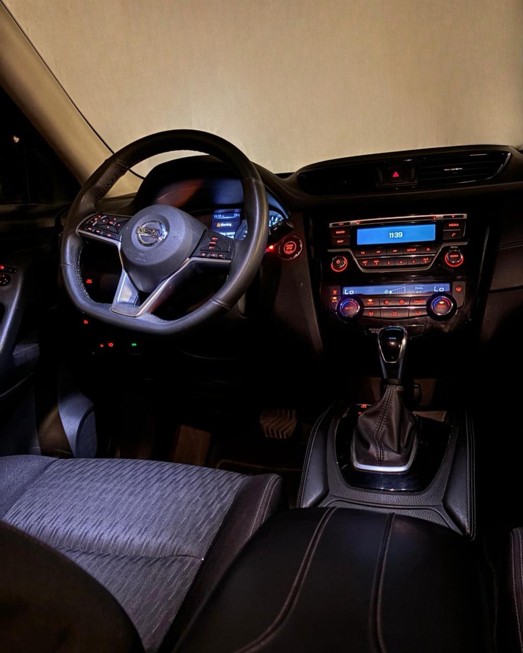 NISSAN  X-TRAIL 🇯🇵 5